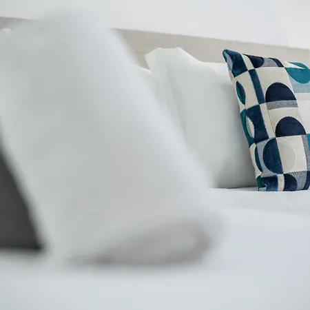 Mar & Lava 84-downtown