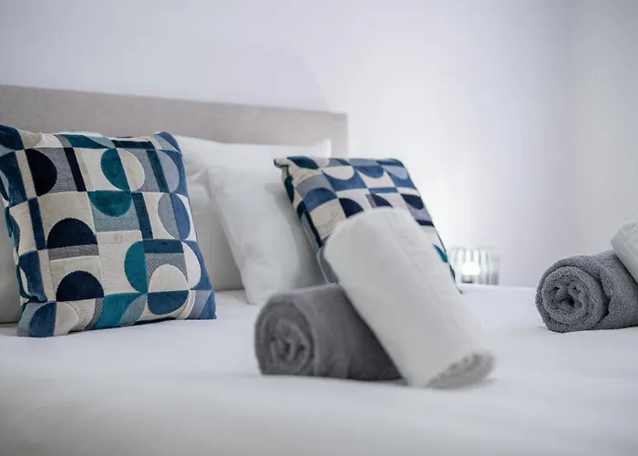 Mar & Lava 84-downtown